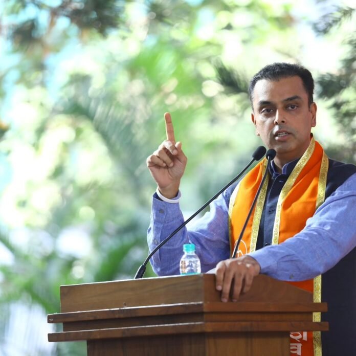 Milind Deora